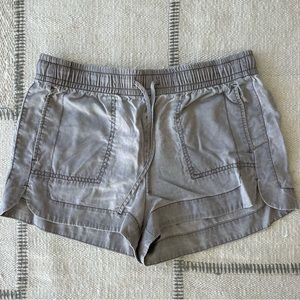 EXPRESS TENCEL SHORT